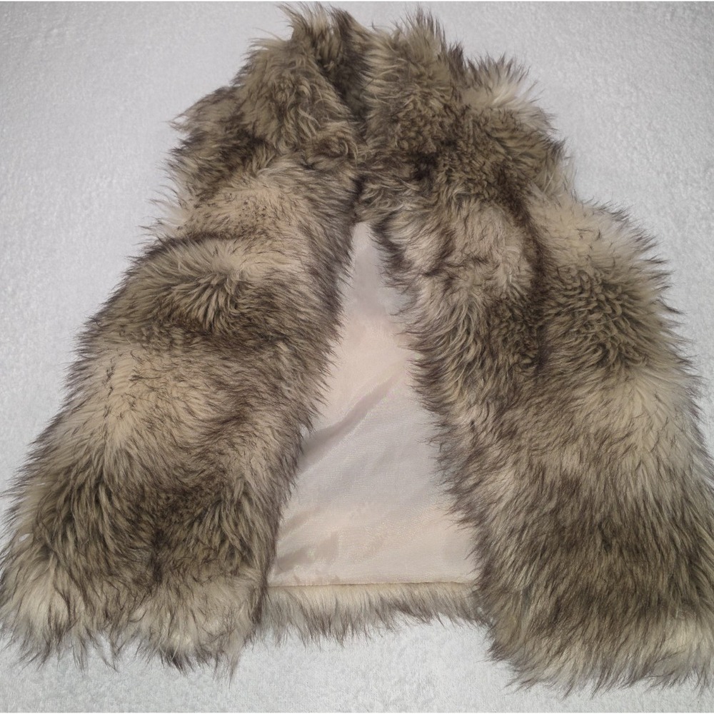 True Love Women's Faux Fur Vest – Size Small